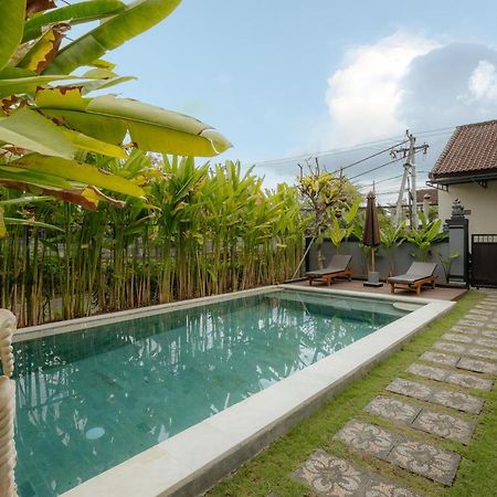 Bubu Canggu Guesthouse エクステリア 写真
