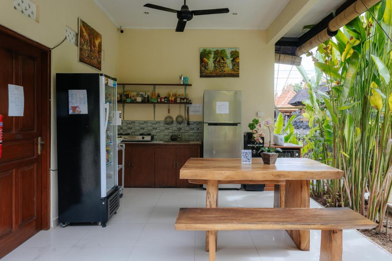 Bubu Canggu Guesthouse エクステリア 写真