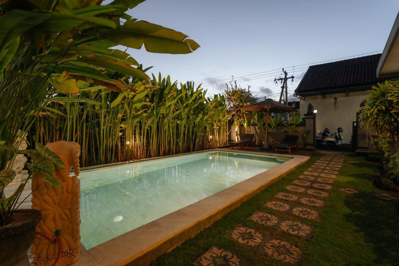 Bubu Canggu Guesthouse エクステリア 写真